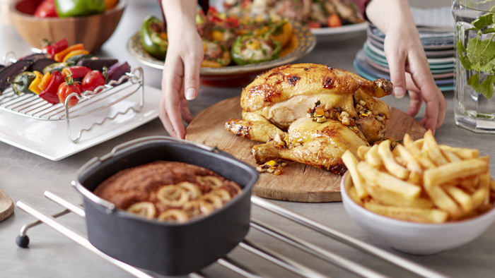 et udvalg af retter lavet i en airfryer